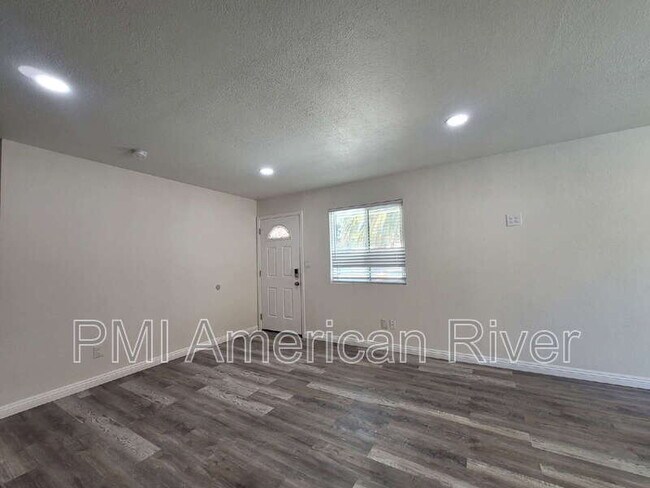 4032 Bruce Way