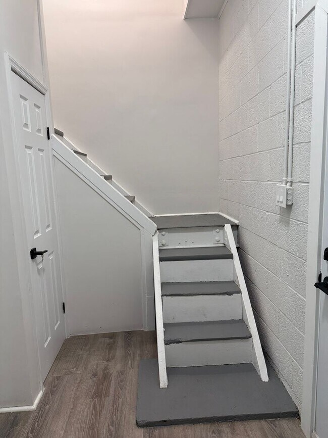 Photo - 549 N Front St Unit R2