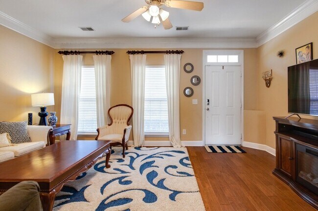 Photo - 7031 Sunnywood Dr