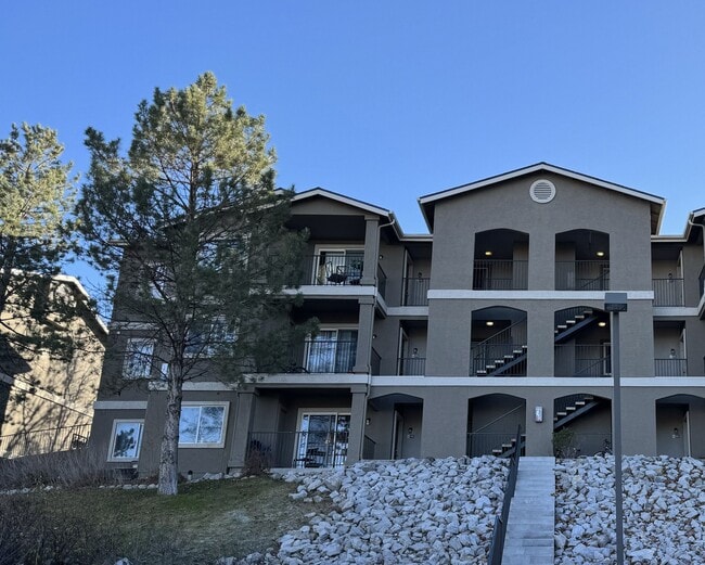 Boulder Creek Apartments