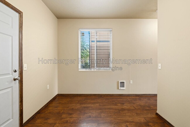 Photo - 2021 N Post St