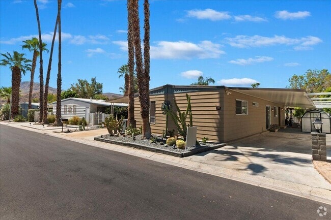 Building Photo - 171 Avenida Orontes Rental