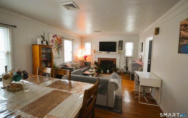 Photo - 765 Birmingham St