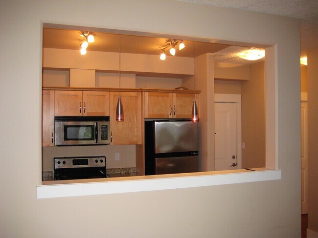 Photo - 630 Speed Ave