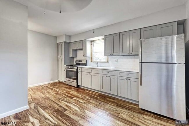 24 Horton Ave