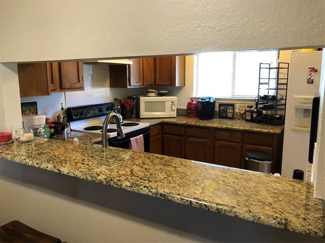 Photo - 808 Rock Creek Dr