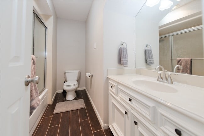 Photo - 1719 Galleon Oaks Dr