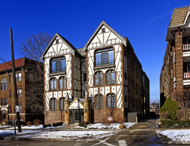 The Manor Apartaments - Manor Apartments