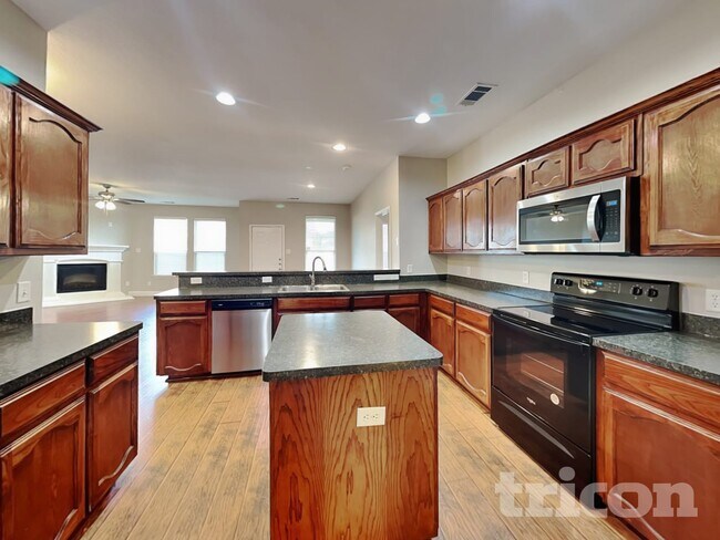 1132 Beaverwood Ln
