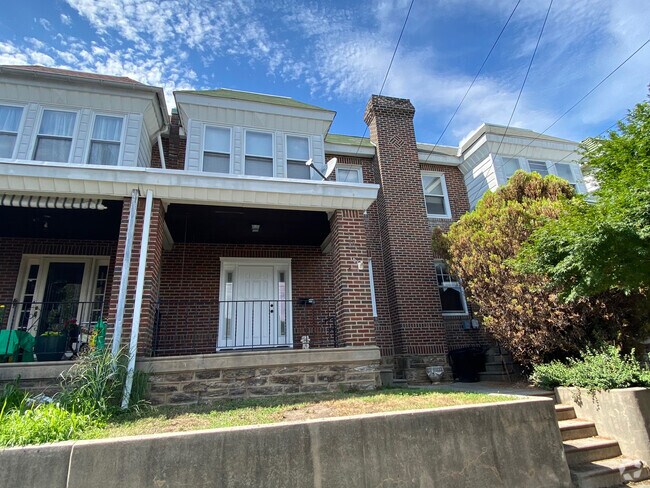 Building Photo - 556 Parker Ave Rental