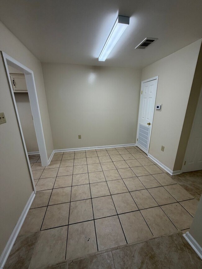 Photo - 8154-8156 Jefferson Park Unit 8154