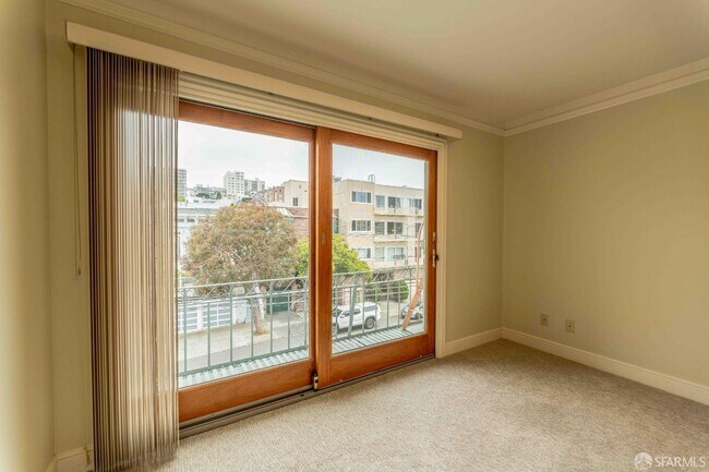 Photo - 1918 Filbert St