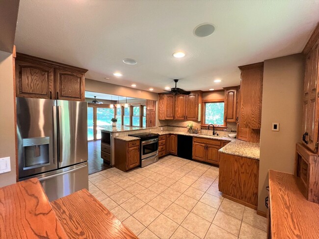 Great Home in Tatarrax Hills Neighborhood ... - Great Home in Tatarrax Hills Neighborhood ...
