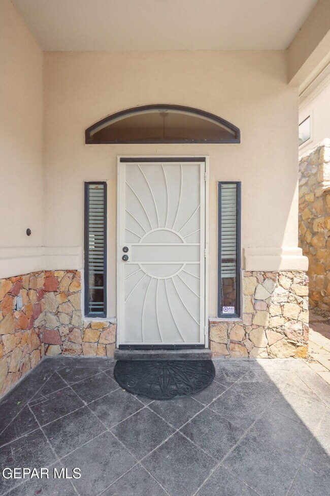 Photo - 5717 Caprock Ct