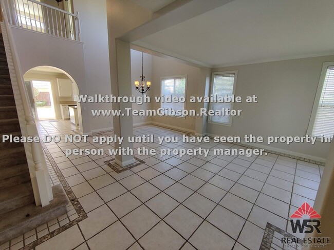 Photo - Beautiful 4 bedroom / 3 bathroom home