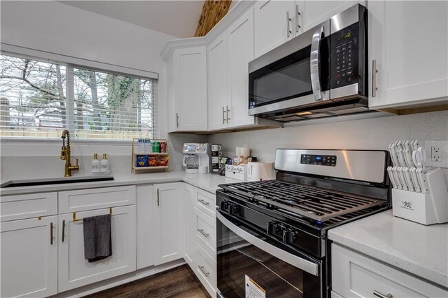 Photo - 551 Woodrow Ave