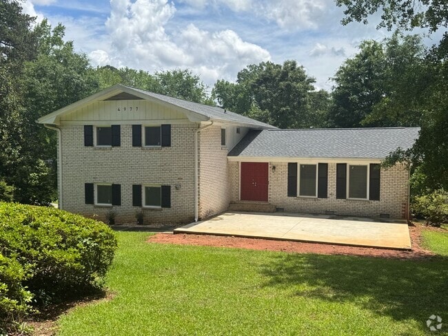 Building Photo - Wonderful Stone Mountain 4 bed 2.5 bath Ho... Rental