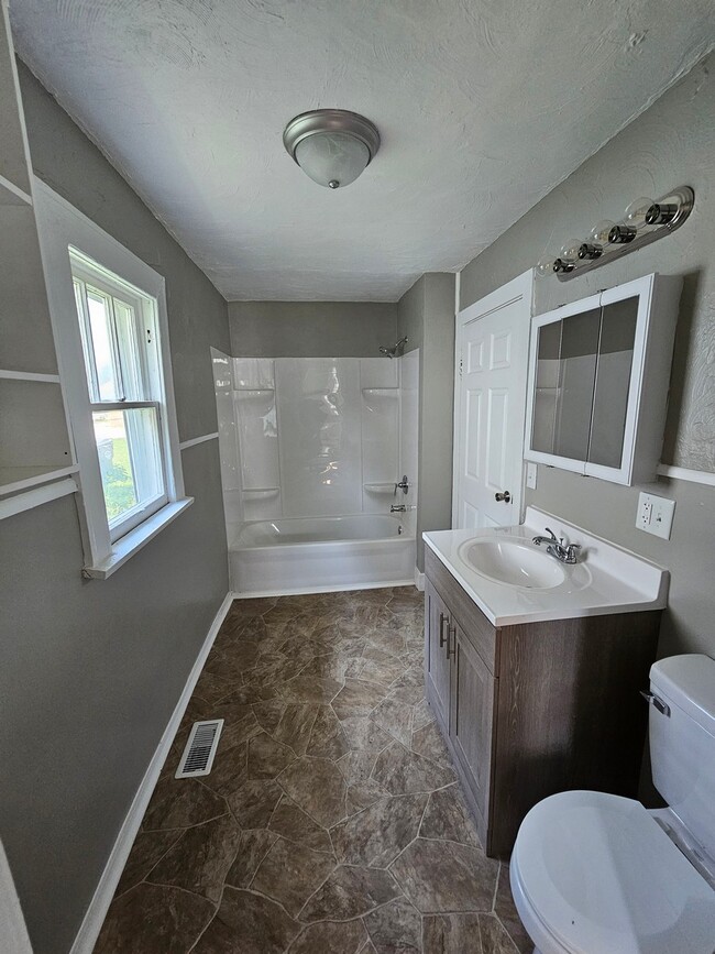 Photo - 2131 Central Ave