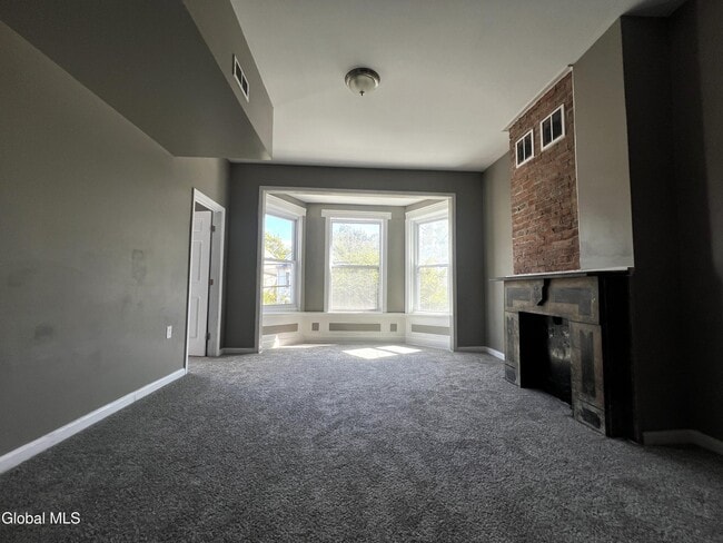 Photo - 57 5th Ave Unidad 2