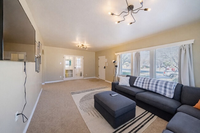 Photo - 170 E 100 N Unit SI ID1249855P