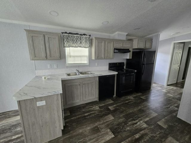 Photo - 255 N Tamiami Trl