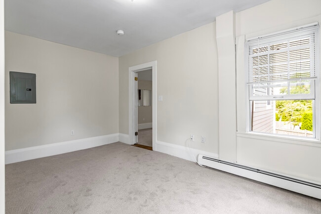 4 Pleasant St Unit 2