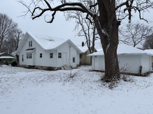 Photo - 807 S 10th St