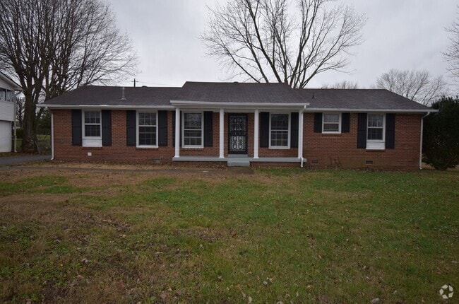 Building Photo - 3 Bedroom Pet Friendly Home For Rent!