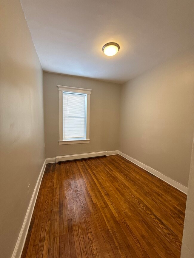 Photo - 335 Princeton Ave