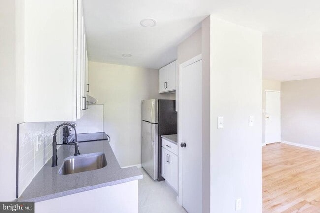 Photo - 14698 Colchester Rd