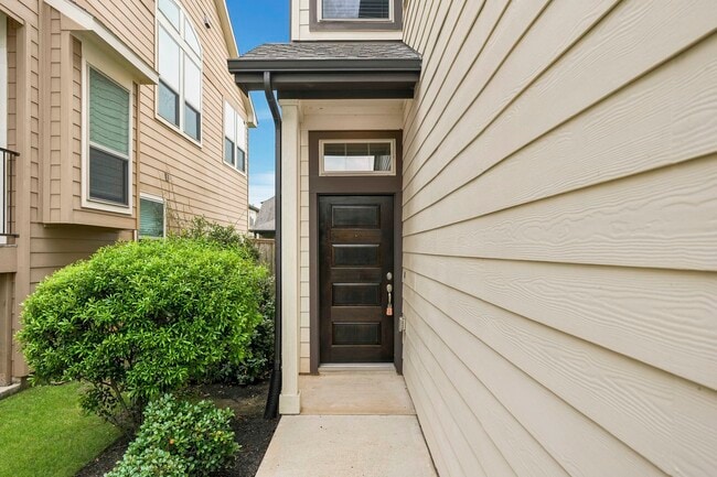 Photo - 8734 Laurel Crest Dr