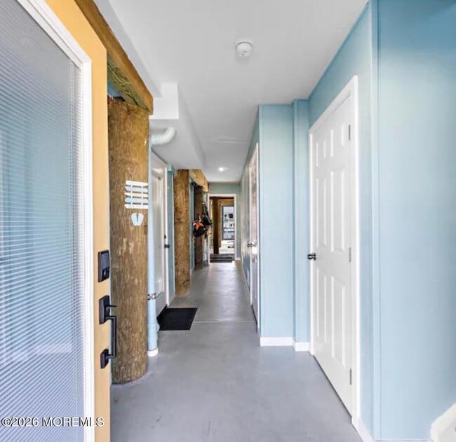 Photo - 110 N Ensign Dr