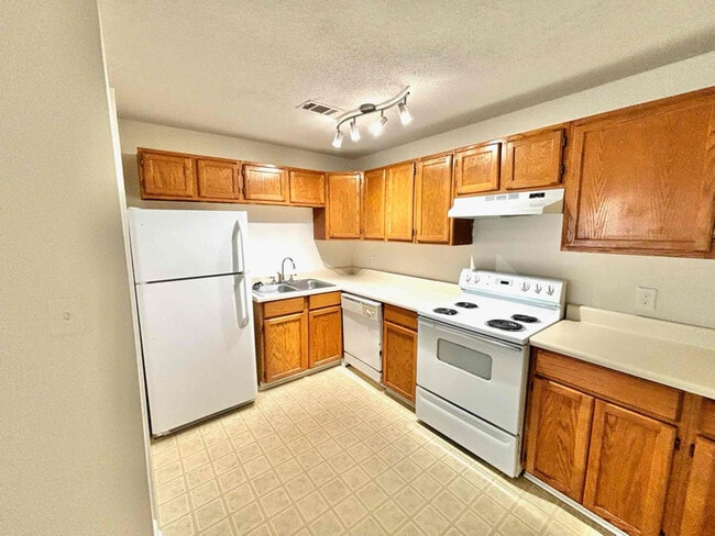 Building Photo - 99 S 3rd St Rental