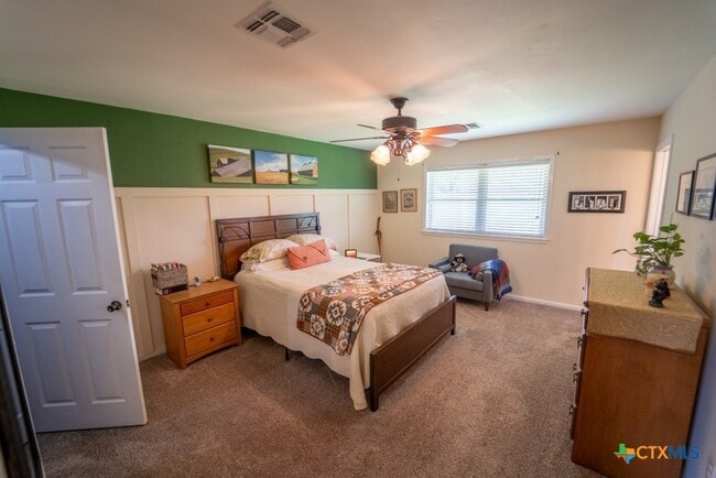 Photo - 301 Antietam Dr