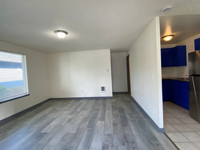 Building Photo - 5207 66th St W Unit 1