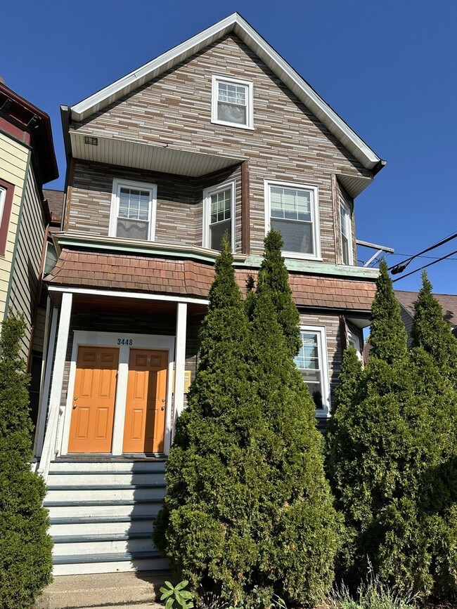 Photo - 3448 W Drummond Pl Unidad 2