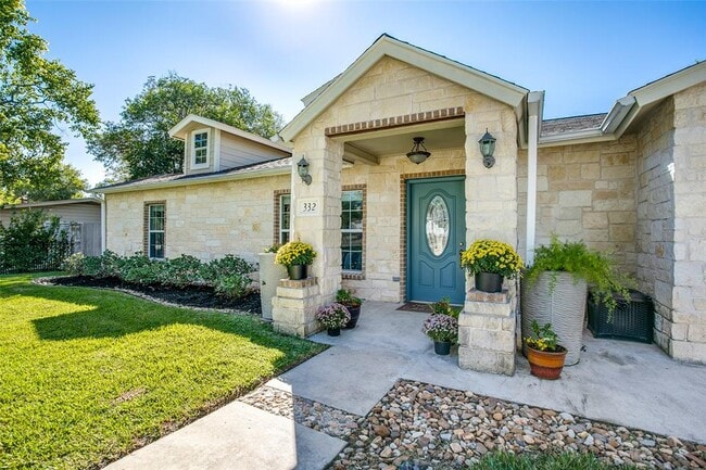 Photo - 332 Tuttle Rd