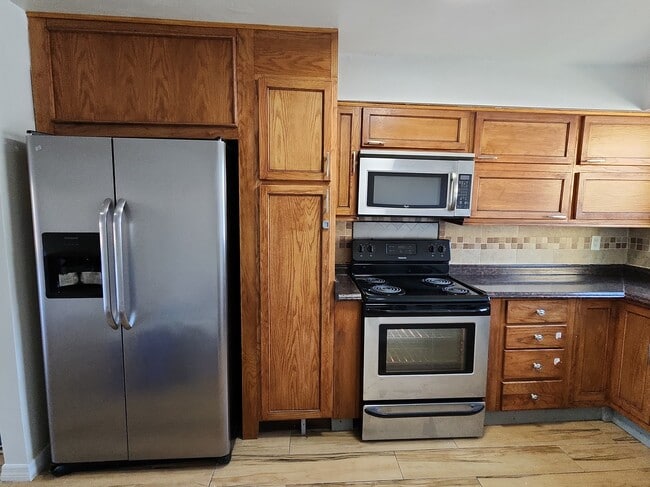 7601 La Mesita Ct