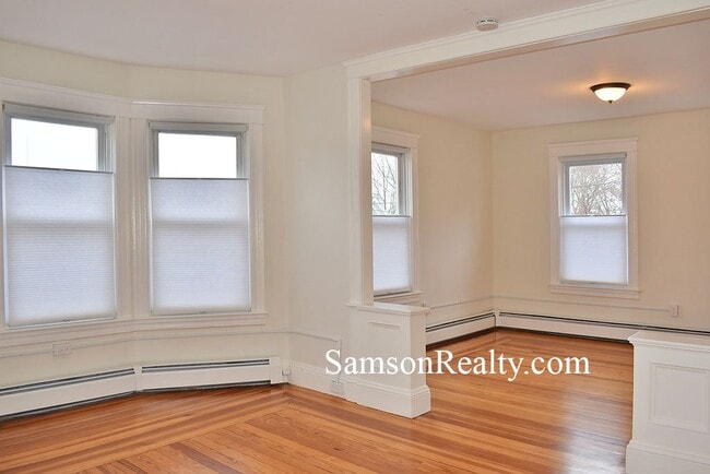 Photo - 172 Glenwood Ave Unit 2