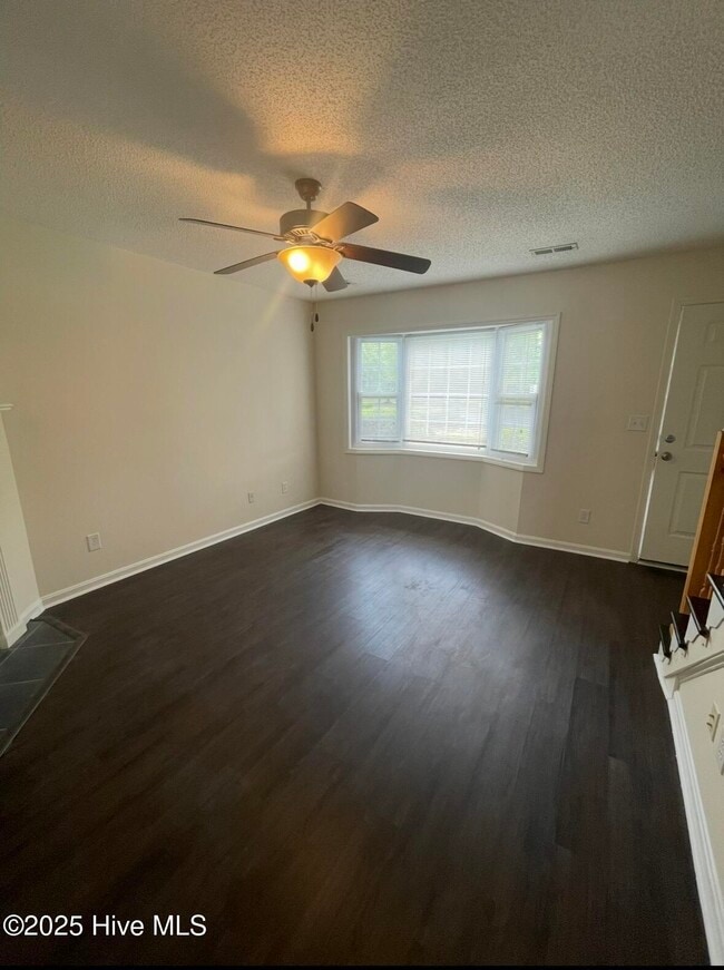 Photo - 2104 Flagstone Ct