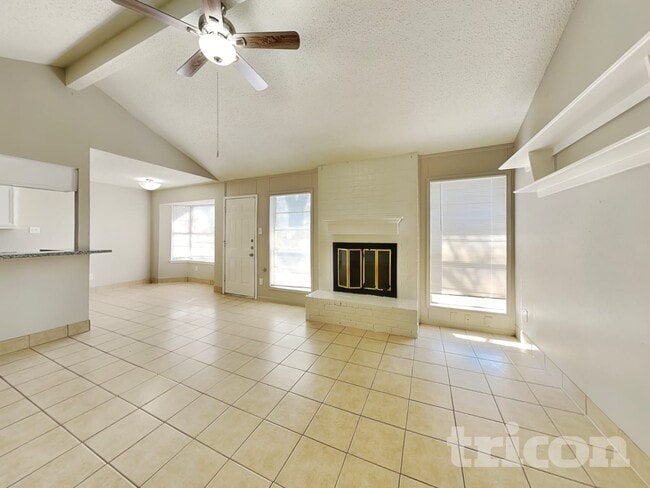 Photo - 2014 Briar Ridge Dr