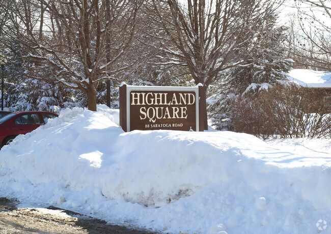Photo - Highland Square