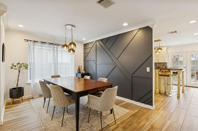 Photo - 2117 Kaiser Dr