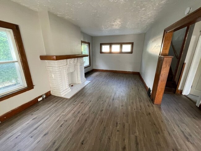 Photo - SECTION 8 and EDEN ACCEPTED!! Newly Renova...