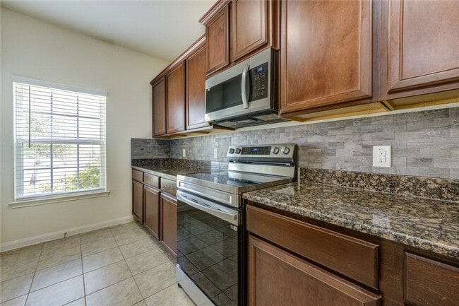 Photo - 22534 Cloverland Field Dr