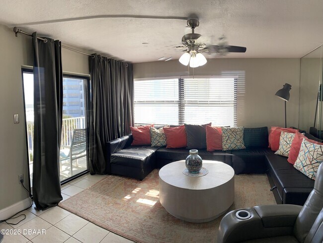 1571 S Atlantic Ave Unit 403