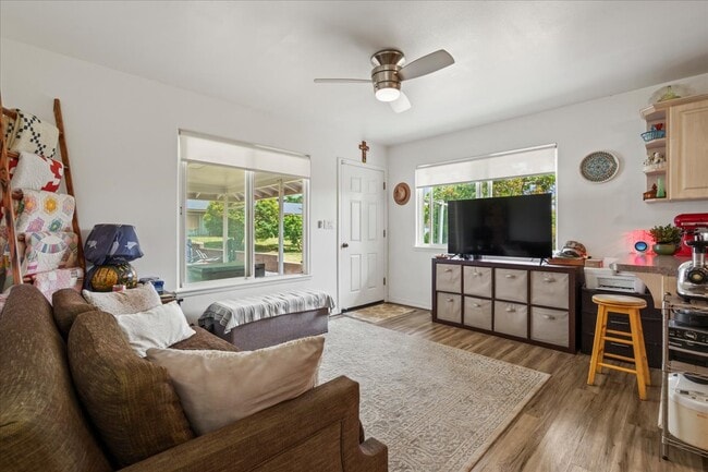 Photo - 222 Hiolani St