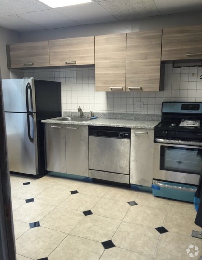 Building Photo - 1710 Commonwealth Avenue Unit 1 Rental