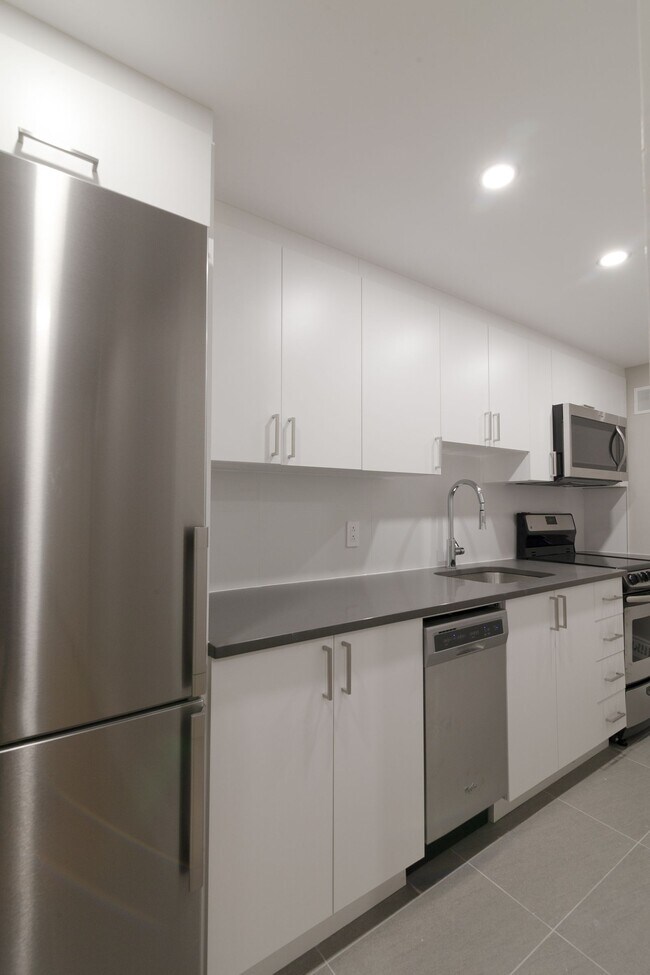 Photo - 3460 Rue Durocher Unit 1105