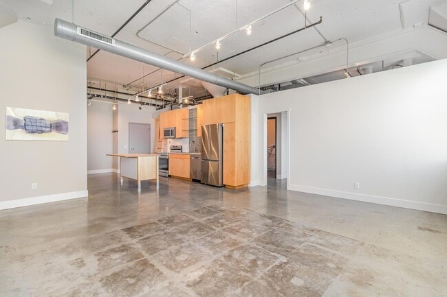 Photo - 730 Stinson Blvd NE